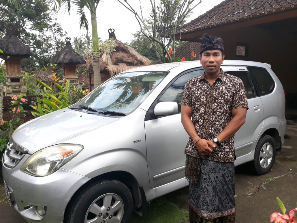 Sewa Mobil + Supir Wisata